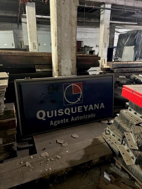 Tenant Signs: Quisqueyana