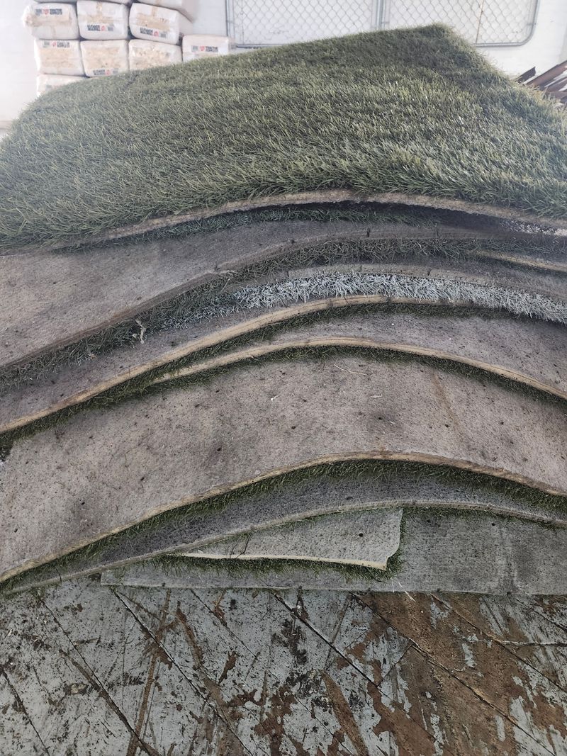Small Cut Synthetic Turf - pallet