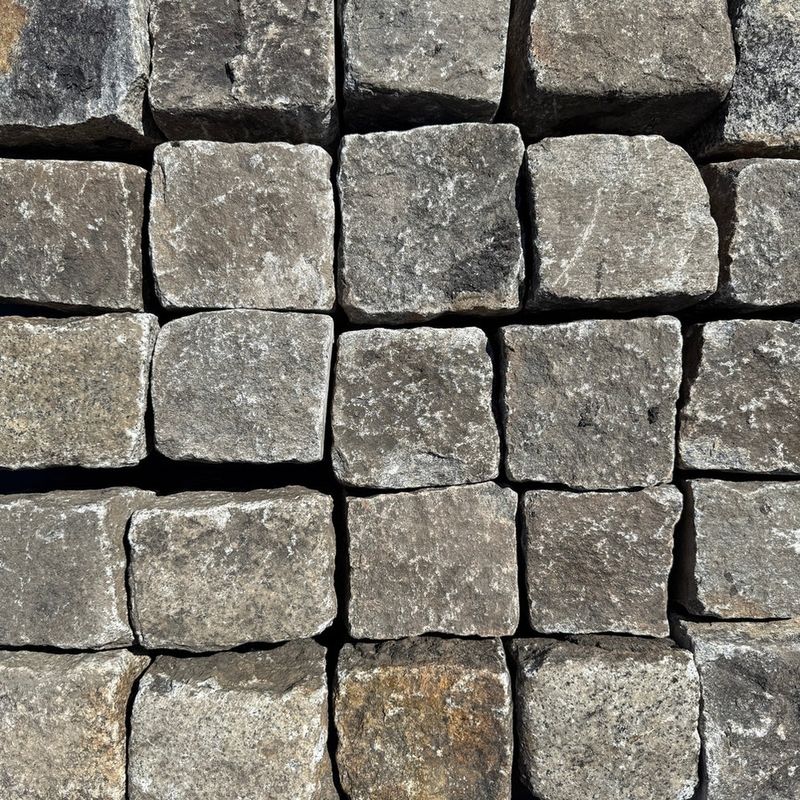 Reclaimed New York Granite Cobblestone - Cubes 5" x 5" x 5"